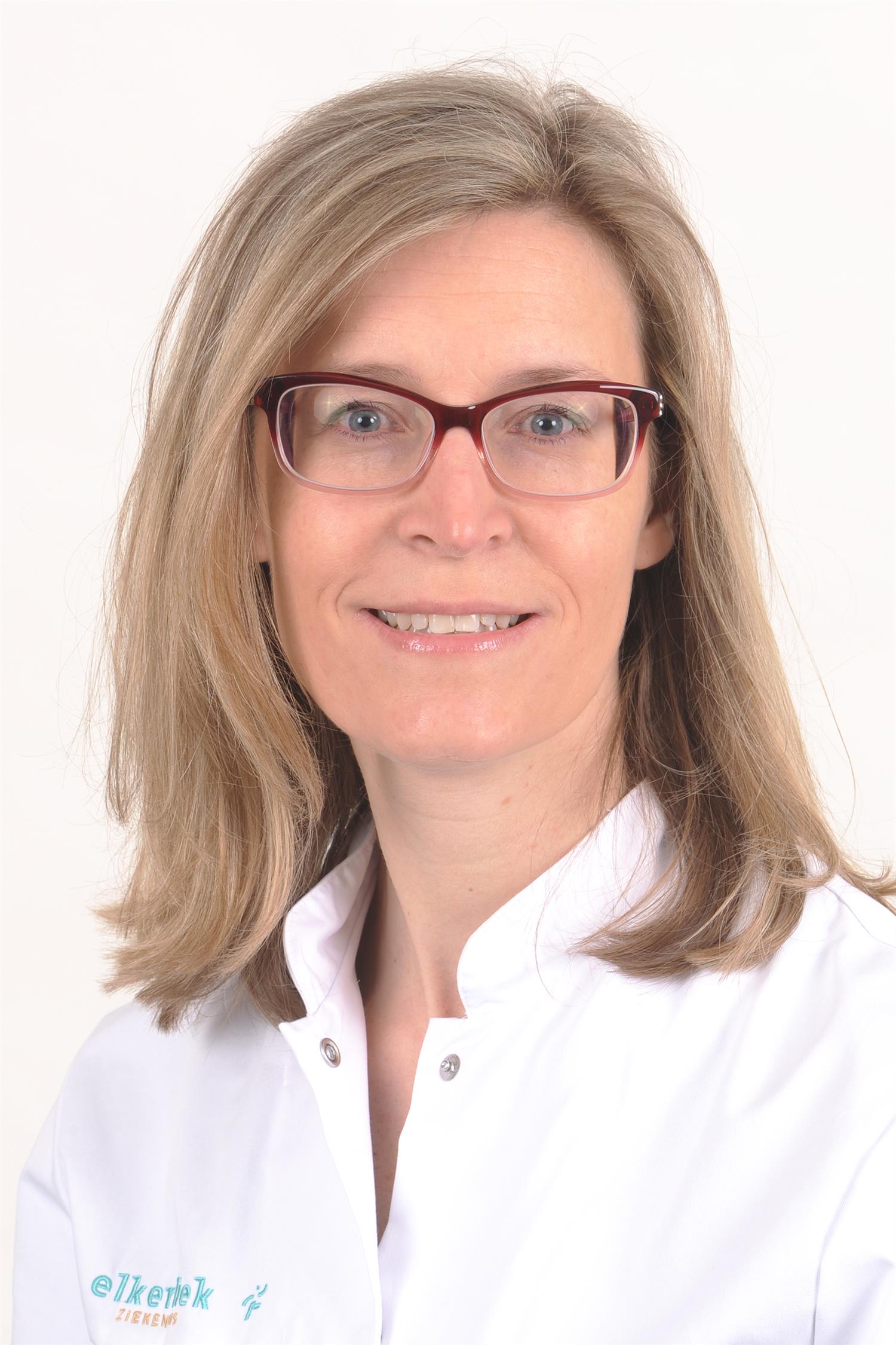 Drs. E.E Schipper